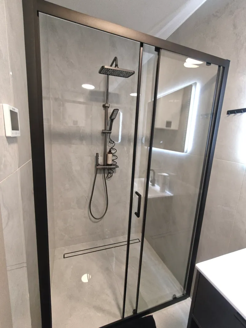 🚿 Vonios kambarys – 09 shower cubicle